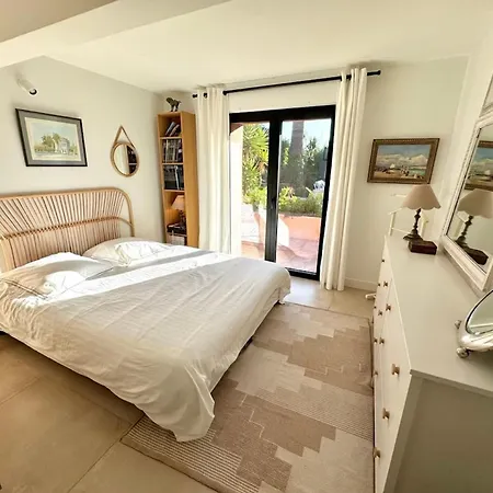 Holiday home Spacieuse à Pour 10 Pers, Proche - Fr-1-599-120